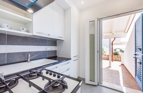 Marina di Felloniche Villa | Private beach access villa w/ heated pool &jacuzzi