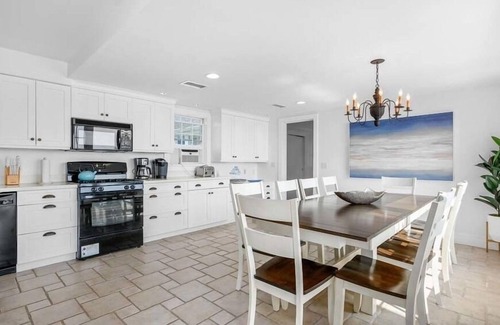 West Harwich Casa | Private beach. 4 bedrooms and 3 full baths. RPMS116