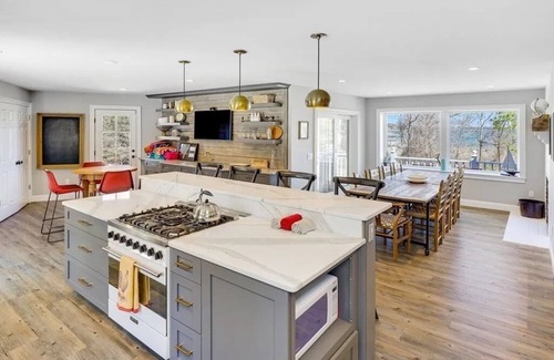 South Orleans Casa | Private Beach 6 Bedroom Newly Renovated!