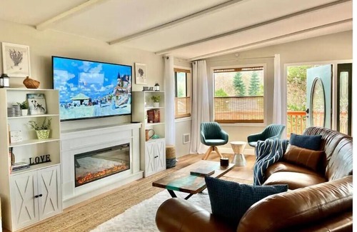 Port Angeles East Casa | Private Beach Access, Ocean & Mountain View Home