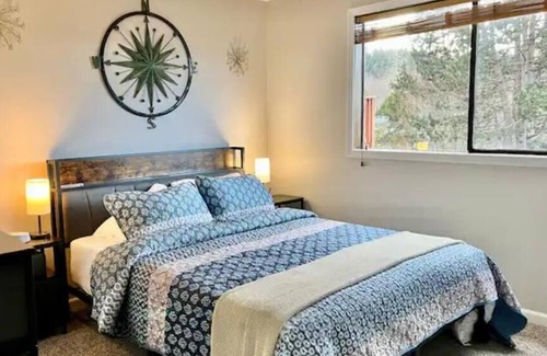 Port Angeles East Casa | Private Beach Access, Ocean & Mountain View Home