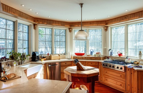 Lakeside Cabaña | Private Beach Access! Harbor Country Perfection!