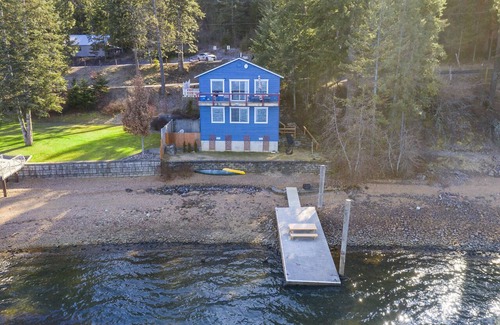 Harrison Cabaña | Private Beach & Dock on Lake Coeur d'Alene Cottage