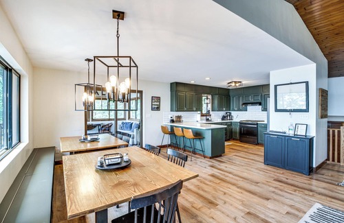 Baxter Cabina | Private Beach & Dock: White Sand Lake Retreat!