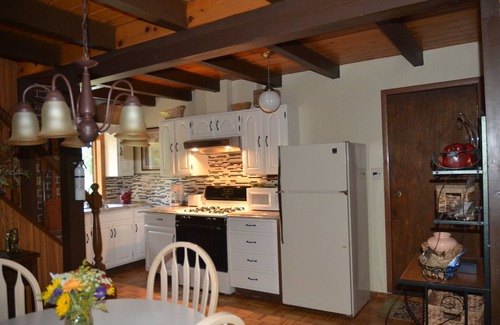 Bairdford Cabina | Cabaña privada, limpia, 20 min. del centro de Pittsburgh, 1 brm +. loft para 6 personas