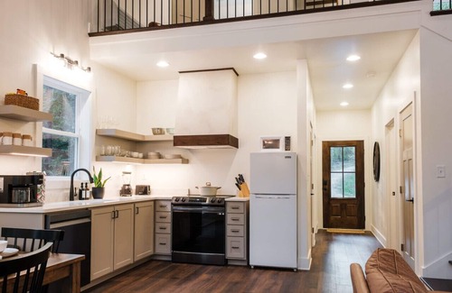 Duncanville Cabina | Private cabin on wooded 20 acres