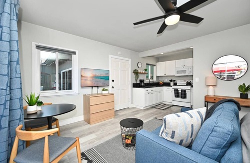 Gardena Apartamento | Private Casita on Tree-Lined Street