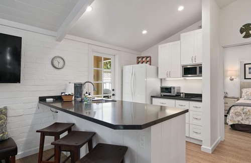 Encinitas Casa | Cottage privado! Es fácil caminar por el parque de Encinitas y Moonlight Beach.