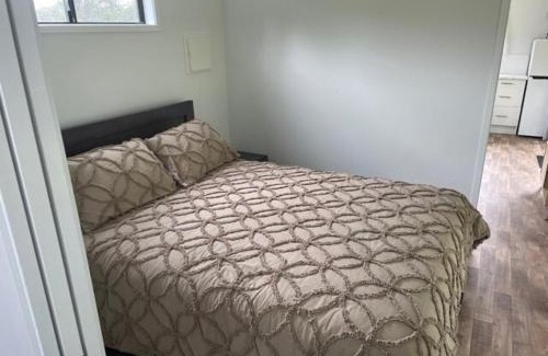 Landsborough Casa | Private country Cabin 1 Bedroom