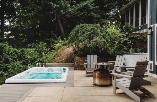 Berrien Springs Casa | Private dock, Boat, hot tub, fire pit, kayaks, swim island, Notre Dame, wineries