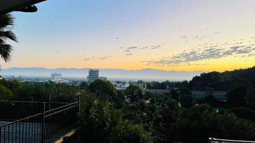 Encino Otro | Private Entry Glamping Cabin Tent View Pool Big Estate Oasis Garden Extra Fee 4 Guest Clea-ning Pet FEMALE ONLY INSIDE SHARED SPACES