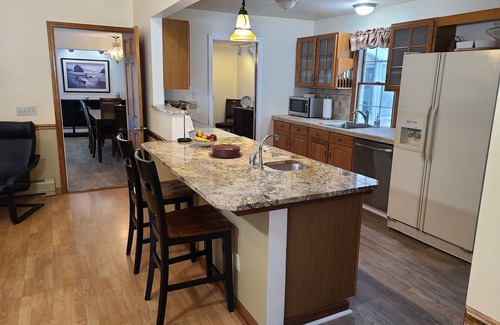 Redding Ridge Casa | Casa cómoda en el país