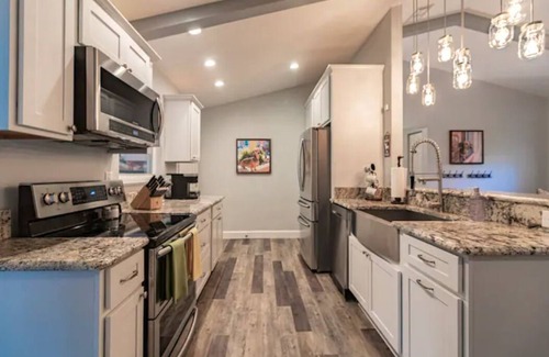 Ocala Casa | Private Family & Pup Escape with Pool Oasis