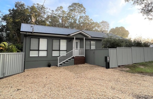 Umina Beach Casa | Private family spa, pet-friendly, coastal
