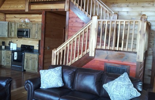 Fort Payne Cabina | Cabaña con estanque privado, lugar de vacaciones por excelencia.