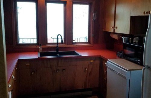 Lakeside Casa | ** NUEVO LISTADO *** Flathead Lake House con vistas despejadas hacia Glacier Park