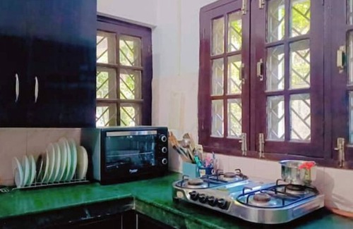 Indira Nagar Casa | Private Floor in a Bungalow !