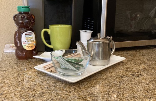 Ventura Cabaña | PRIVATE Guest Suite Room