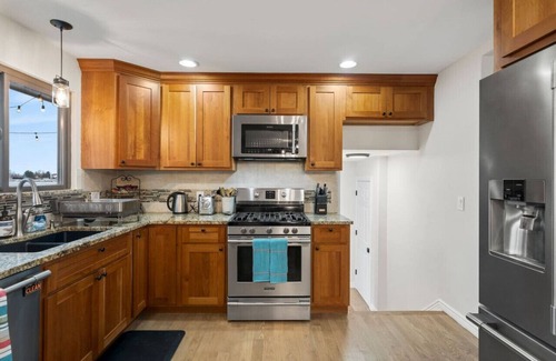 Arvada Casa | Private Heated Pool~Lakefront~Kitchenette~Sleeps 12~Peloton Bike!