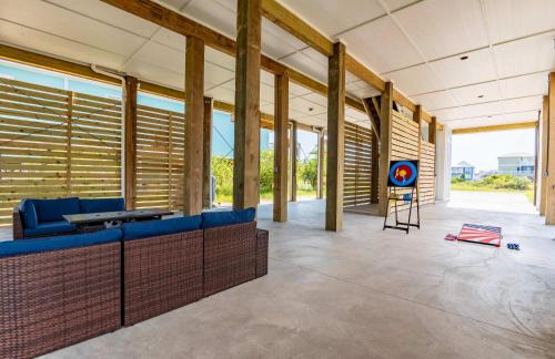 Fort Morgan Casa | Private Heated Pool with Elevator Access & FREE ACTIVITIES