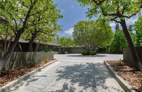 Altadena Casa | Private Hilltop Retreat w/Pool & Tennis Court