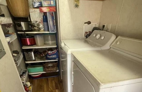 Annapolis Casa | Private Hippie Haven with Float Pickup Option!