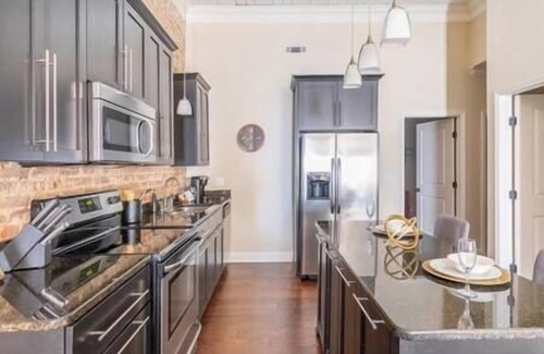 Sheffield Apartamento | Private Historic Loft with Balcony and King Bed