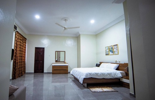 Accra Casa | Private Home Lodge