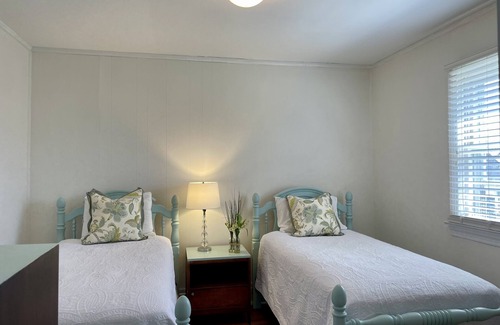 Strathmere Casa | Private Home Steps from the Beach with large backyard!