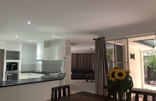 Tewantin Casa | Private home with pool