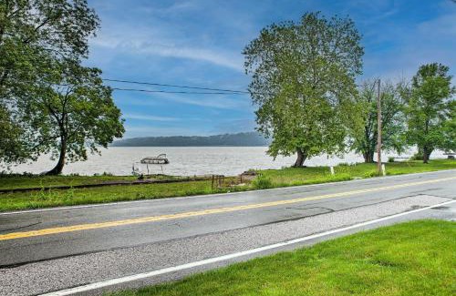 Wrightsville Casa | Private Hot Tub at Cozy Wrightsville Cottage!