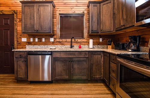 Reeds Spring Casa | Timber Trails North-Private Hot Tub y cerca de la piscina, Fox Hollow Lake y Volley