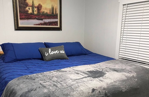 Lewiston Casa | Private Hot Tub & Executive Home for up to 10 Guests