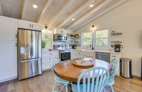 Talladega Casa | Private Hot Tub: Stunning Logan Martin Lake Home