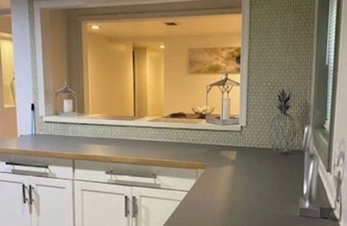 Howland Corners Casa | Private house 1 bedroom 1 bath ground-floor