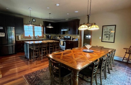 Ludlow Casa | Piscina cubierta privada con una hermosa casa A