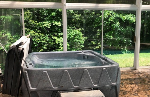 Ludlow Casa | Piscina cubierta privada con una hermosa casa A