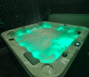 Hautefeuille Apartamento | Private Jacuzzi Apartment