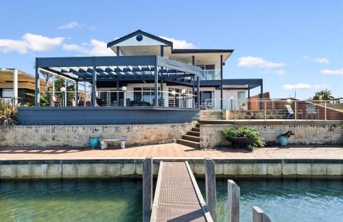 Halls Head Casa | Private Jetty -family & Pet Friendly