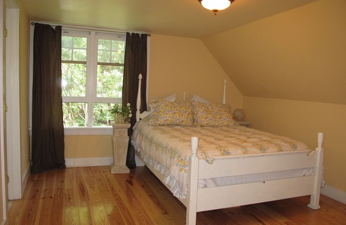 Delhi Casa | Lago privado en aguas ondulantes rodeado de 400 acres