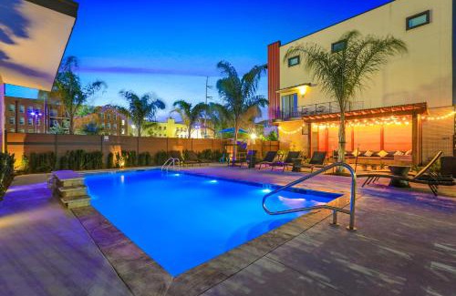 Mid-City Casa | Private Living Villa Near City Hot Spots