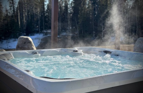 Divide Casa | Private Luxury Spa Retreat -Mountain View, Hot Tub & Sauna