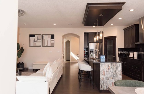 Sage Hill Casa | Private luxury suite,8 pax in NW, Calgary, next Olympic Park and Rocky Mountain