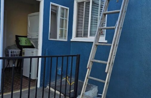 Park West Apartamento | Private Master Bedroom.