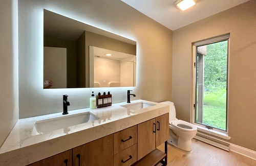 Pine Bush Casa | Private Modern Kid Friendly Retreat Hudson Valley