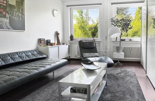 Dreimuhlen Apartamento | Private Munich Escape Cinema Lounge Sleeps 17