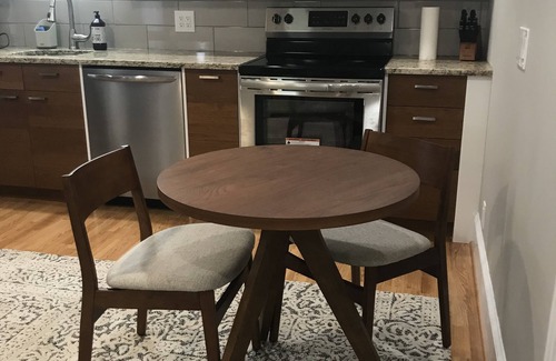 Rochester Apartamento | Private Patio Apartment near 590/490/Downtown Rochester/Fisher/Nazareth