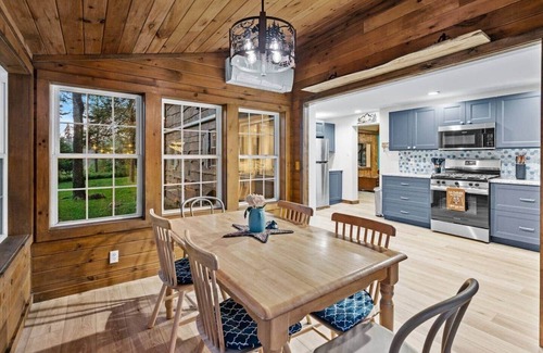 Forestport Casa | Private Pond! -King Bed -Fire Pit! -Dog Friendly!