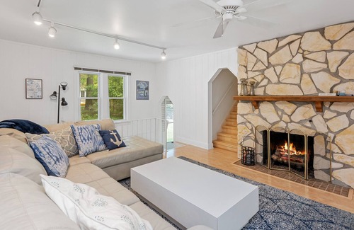 Michiana Casa | Private pool and hot tub at a 4b/3ba home close to private beach!