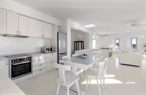 Nea Cryssi Akti Villa | Thea Villas 4, totalmente equipada, impresionante vista panorámica al mar y al atardecer,